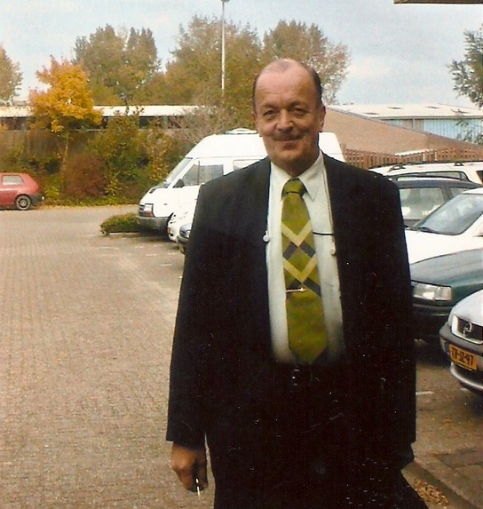 Ted - Collega Zoetermeer met pensioen, in 2025 overleden.jpg